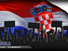 Od Božićnog Ustava do 'treće sreće'