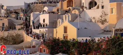 Otok Santorini u stanju pripravnosti nakon registriranih 200 potresa