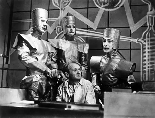 Karel Čapek, tvorac naziva robot i prvi SF dramatičar "R.U.R."-a